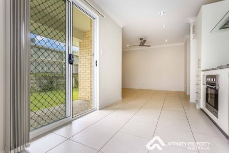 2 / 25 Montree Cct - Photo 2