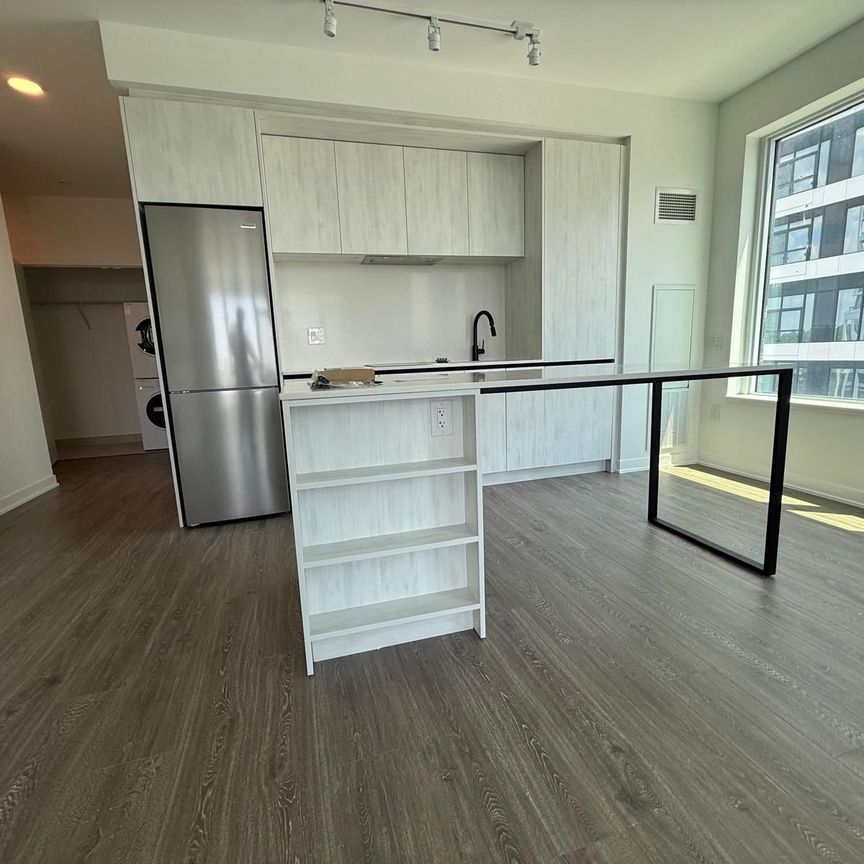 For Lease - 2495 Eglinton Avenue Unit# 705, Mississauga, Ontario - Photo 1