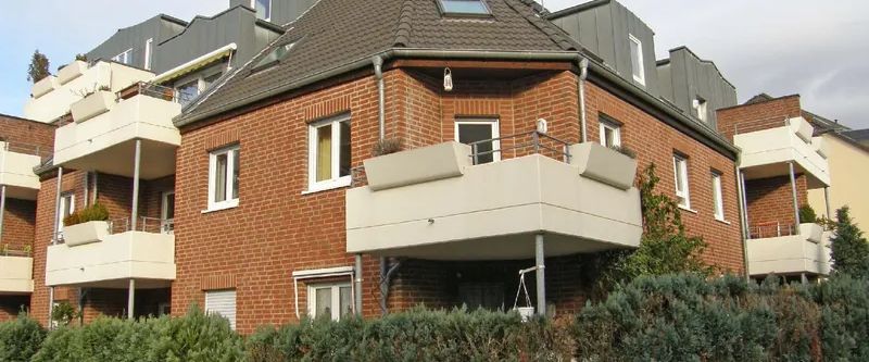 Helle 3-Zimmer-Wohnung mit Einbauküche und zwei Balkonen in gefragter Lage von Schlebusch - Foto 1