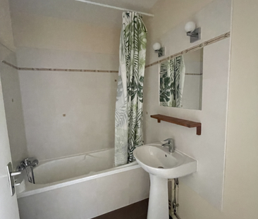 Location Appartement 1 pièce 30m² - Photo 3