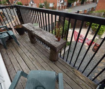 4 bedroom townhouse to rent - Photo 5