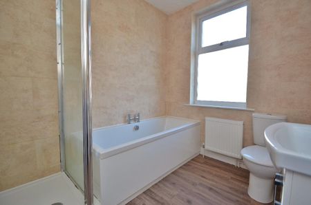 2 bedroom terraced house to rent - Photo 3