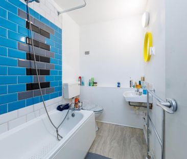 Studio to rent - Photo 6