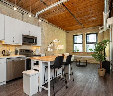 Market Avenue - Photo 3