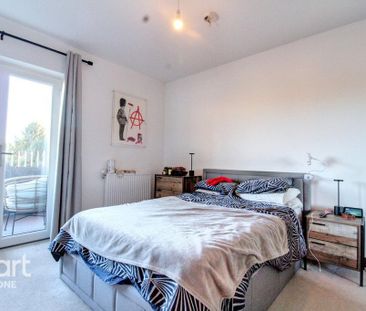 2 bedroom apartment to rent - Photo 4