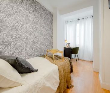 Calle de Biarritz, Madrid, Community of Madrid 28028 - Photo 1