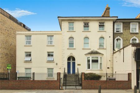 Merton Road, London, SW19 1ED - Photo 2