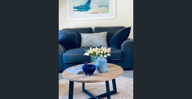 Stylish fully furnished & serviced home situated in the heart of Ballarat Central - Photo 1