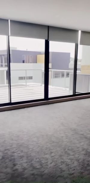 1 Naulty Pl, Sydney - Photo 1