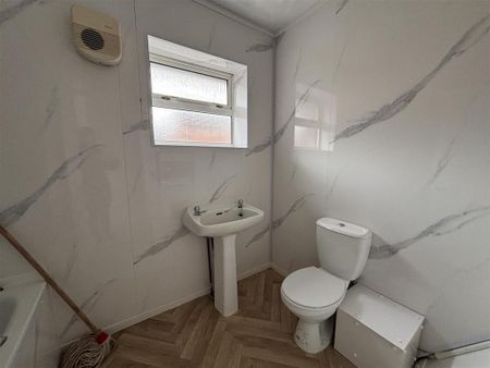 3 bedroom house to rent - Photo 2