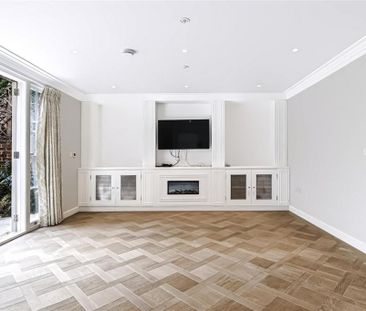 4 bedroom end of terrace house to rent - Photo 3