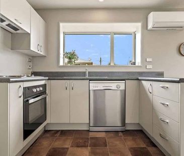 Comfort in Russley - Photo 4