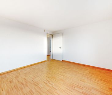 Wunderschöne Wohnung im Zentrum von Dübendorf - Photo 1