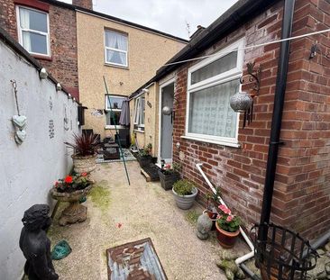 2 bedroom terraced house to rent - Photo 4