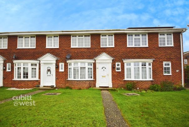 3 bedroom terraced house to rent - Photo 1