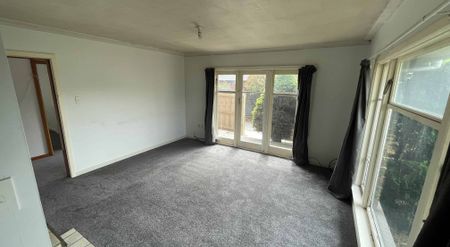 4 bedroom property in sought after school zone - Photo 5