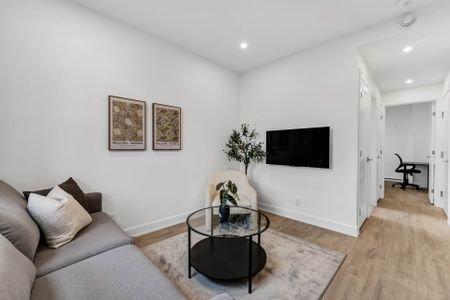 For Lease - 887 Somerset Street Unit# 101, West Centre Town, Ontario - Photo 2