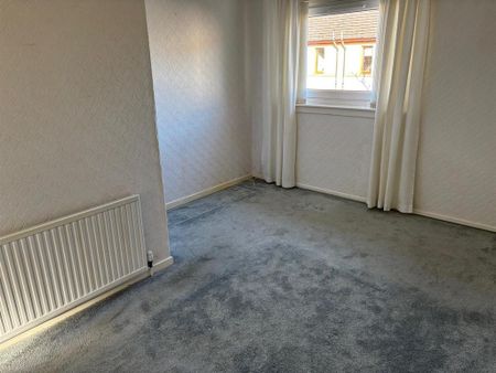 3 bedroom end of terrace house to rent - Photo 2