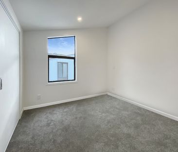 Welcome home to townhouse 7, 1 Elliott Street. - Photo 2