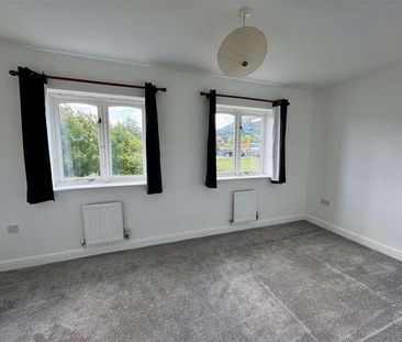 Peak View, Malvern, WR14 - Photo 2