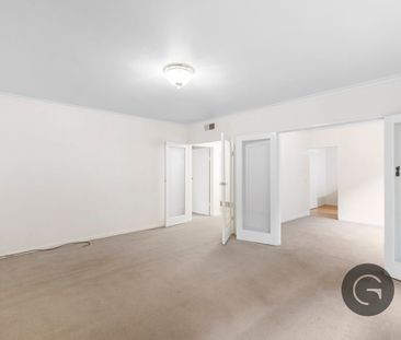 Abundantly Large Space In Iconic South Yarra - Photo 1