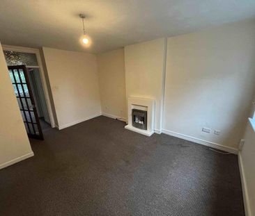 2 bedroom ground floor flat to rent - Photo 1