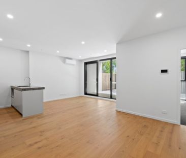 New Apartment in the Desirable Glen Iris Location - Photo 6