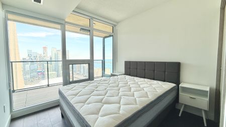 For Lease - 3 Concord Cityplace Way Unit# 5209, Toronto, Ontario - Photo 3