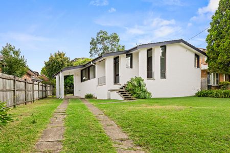 3 Yalding Avenue, Carlingford NSW 2118 - House For Rent | Domain - Photo 2