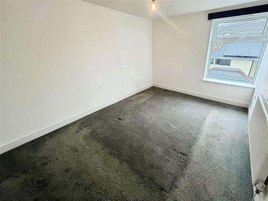 Wood Road, Pontypridd, CF37 - Photo 1