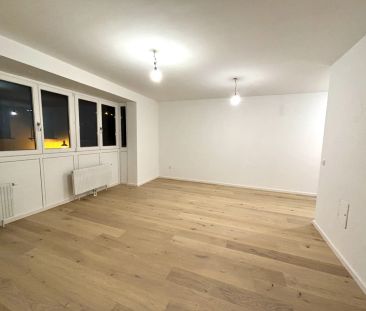 1190! Generalsanierte 2-Zimmer Wohnung mit neuer Küche ab Dezember 24! - Photo 2