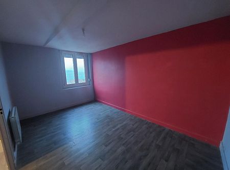 : Appartement 82.63 m² à ST JEAN BONNEFONDS - Photo 2