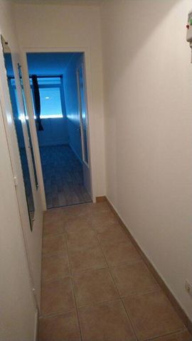 Location appartement 1 pièce 30 m² à Oyonnax (01100) CENTRE - Photo 5