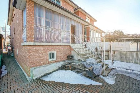 For Lease - 18 Maple Bush Avenue, Toronto, Ontario - Photo 3