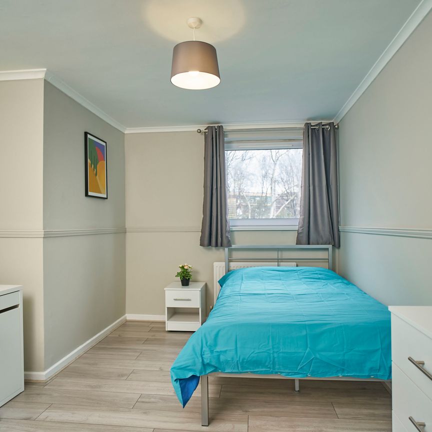 9 Ollerton – Room 2 - Photo 1