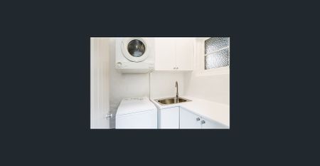 Charming modern 2 b/r home - Photo 5