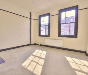 High Street, Marlow, Buckinghamshire, SL7 - Photo 1