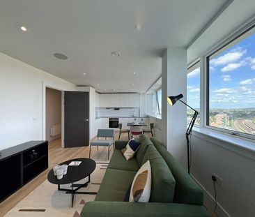 3 bedroom flat to rent - Photo 5