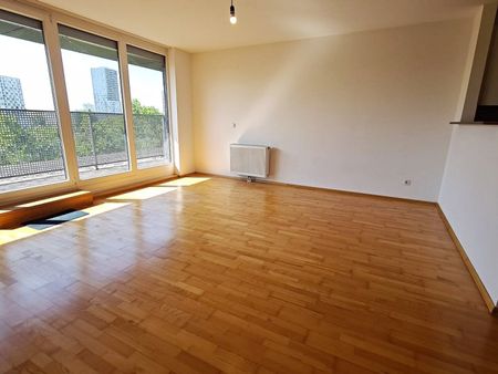 INNSTRASSE, FERNBLICK, 103 m2 Dachgeschoß-Maisonette mit Loggia, 2 Zimmer, Galerie, Komplettküche, Wannenbad, Parketten - Photo 3