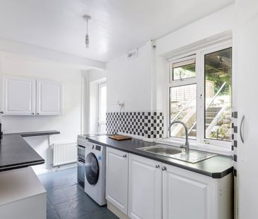 4 Bed Terraced House, The Avenue, BN2 - Photo 4