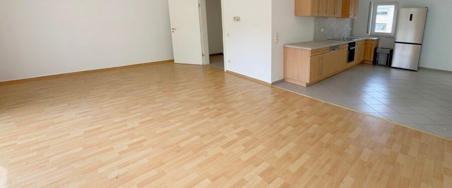Modernisierte Wohnung inkl. Küche, Balkon und optional Garage mit traumhaftem Fernblick - Photo 1