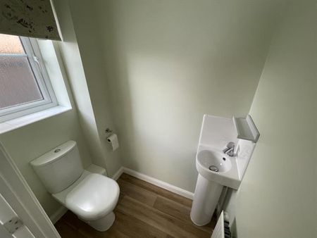 Northallerton Road, Thornaby, STOCKTON-ON-TEES - Photo 4