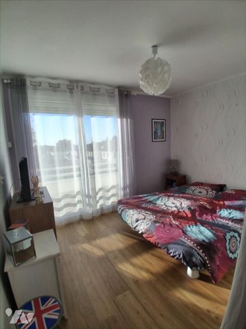 Saint-quentin - F 5 - BALCON CAVE ET PARKING - Photo 5