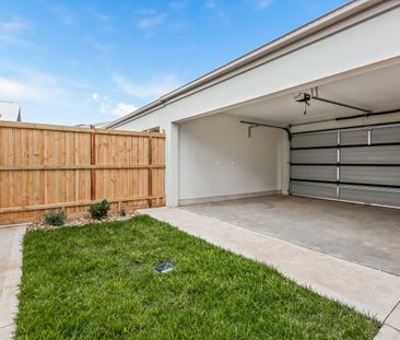 10 Immerse Walk, Wyndham Vale, Vic 3024 - Photo 3