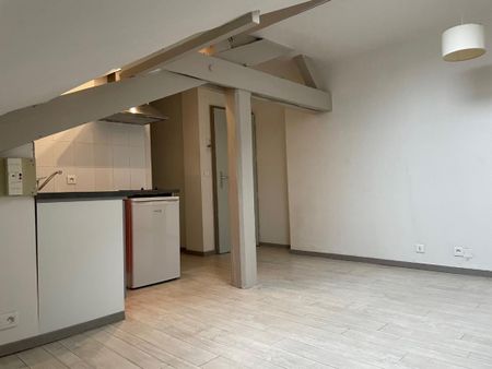 Location Appartement 1 pièce 28m² DAX 40100 - Photo 3