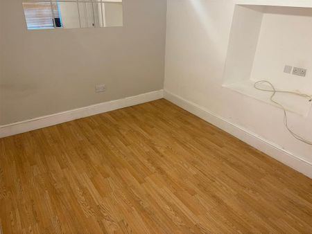 1 bedroom bungalow to rent - Photo 2