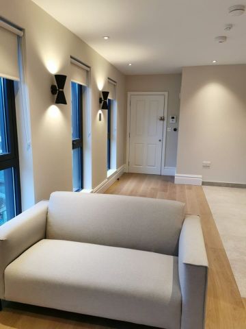 1 Bed Flat, Wandsworth Road, SW8 - Photo 2