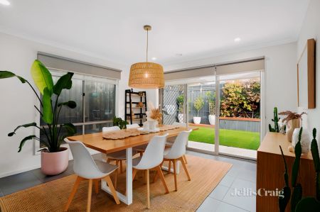 3 Bed, 2 Bath - Photo 3