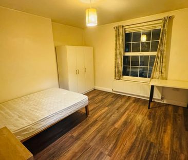 Bedsit, Cheviot House, N16 - Photo 3