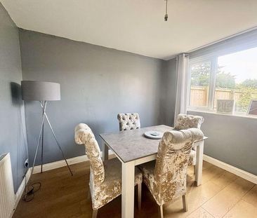 3 bedroom end of terrace house to rent - Photo 4